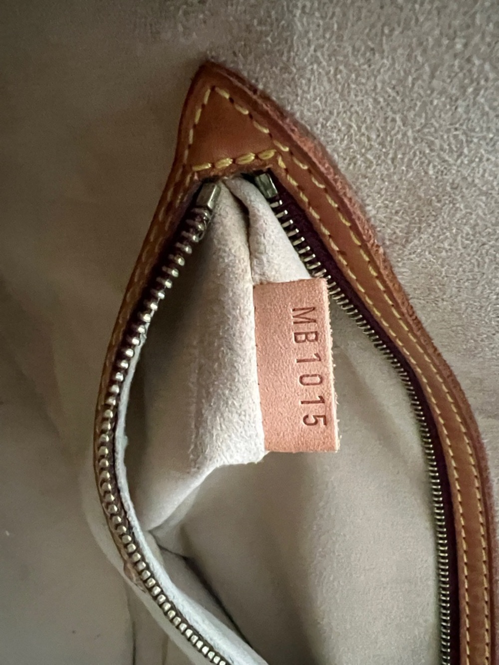 Authentic tote Louis Vuitton Monogram Canvas Babylone - Picture 10 of 11